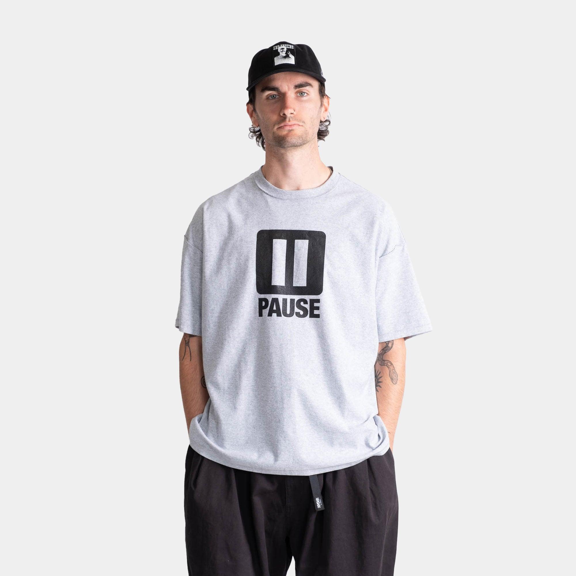 is-ness Pause Tee - Grey - Never Never
