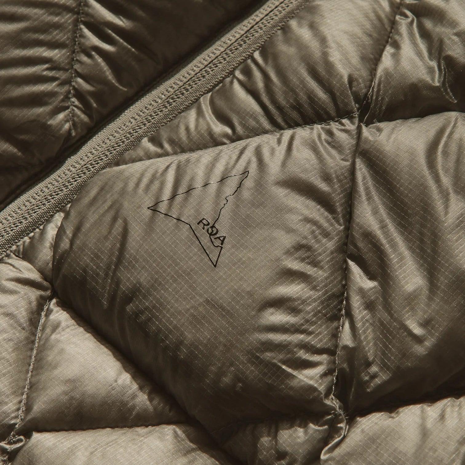 ROA Nuna 800 Fill Power Hooded Down Jacket - Sage Green