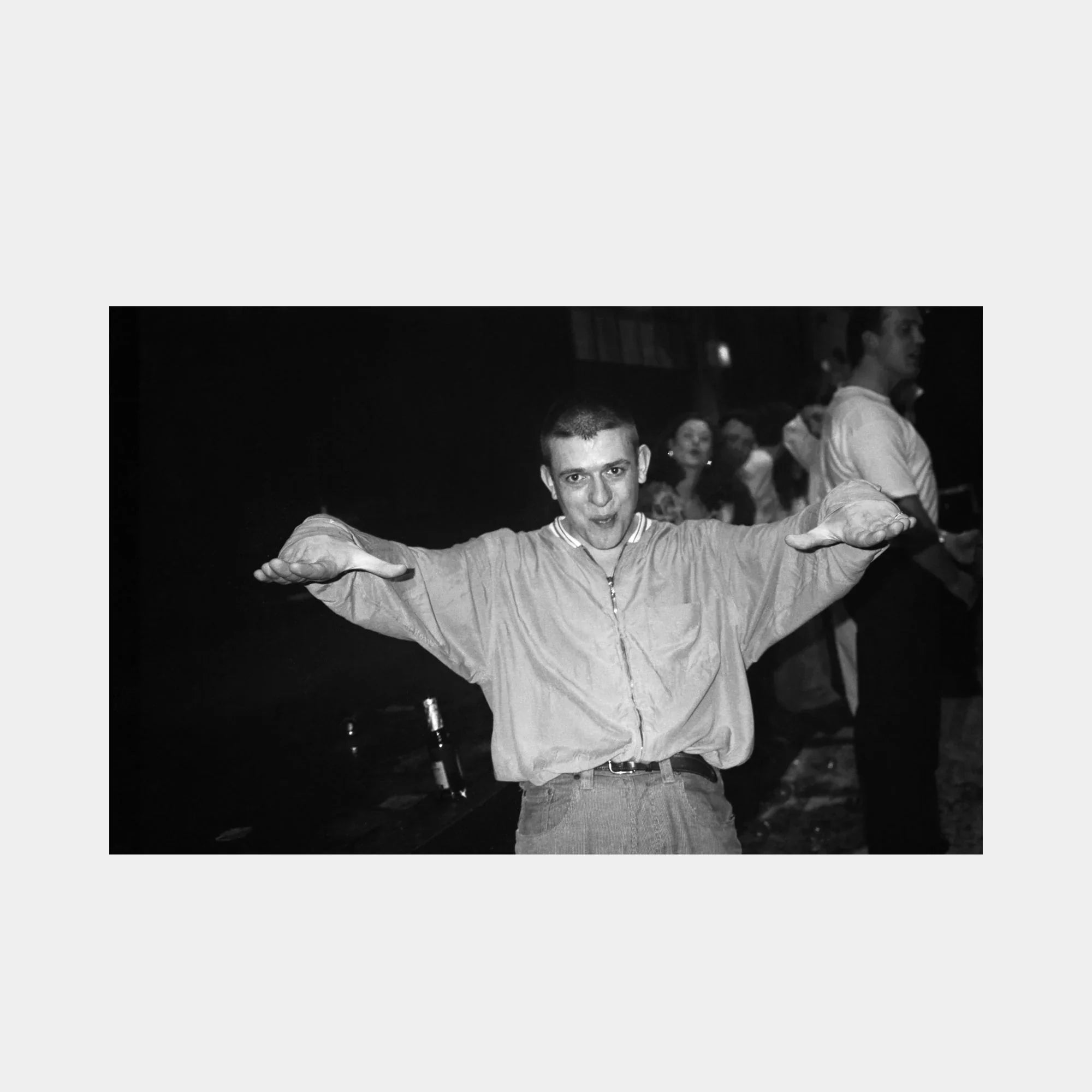 IDEA Peter J Walsh RAVE ONE Re(Edition) - Never Never