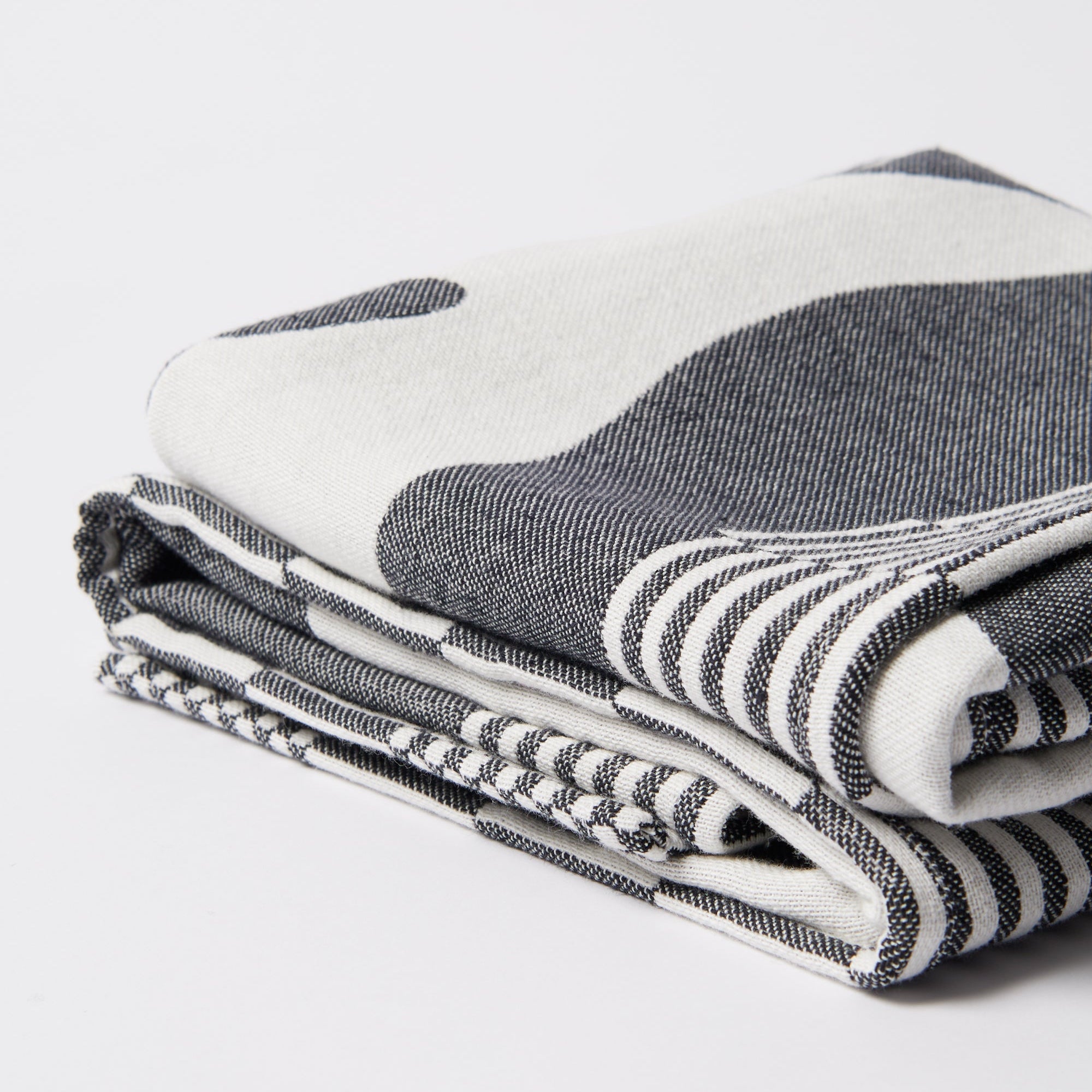 By Parra Infinite Kitchen Bird Towel Set Of 2 - Black