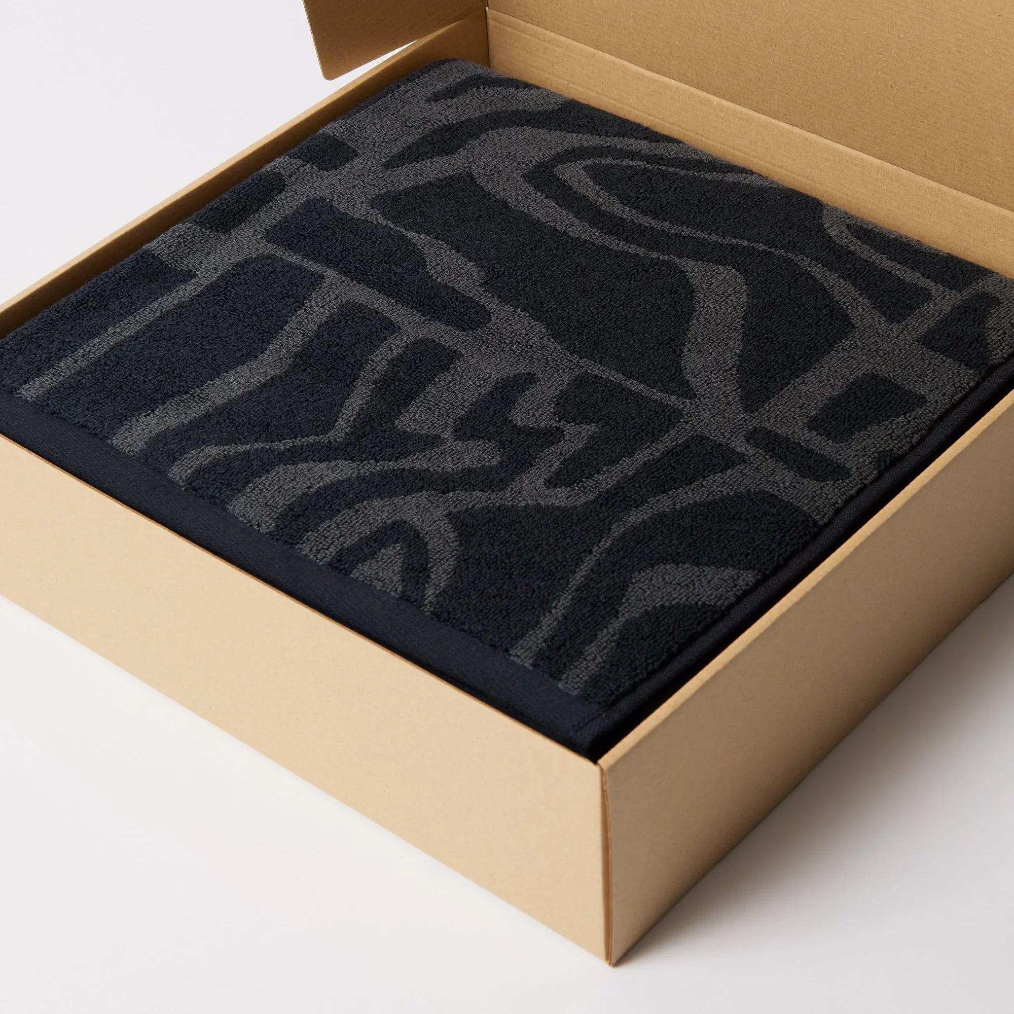 By Parra Broken FTP Bath Towel Set Of 2 - Black
