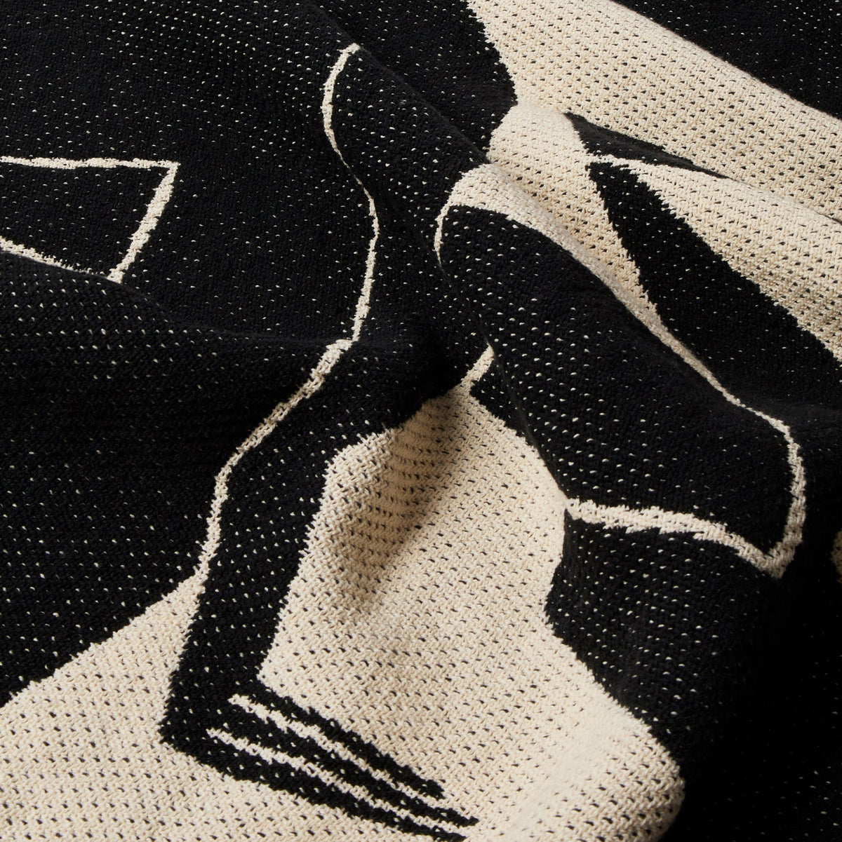 By Parra Waiting For You Throw Blanket - Black