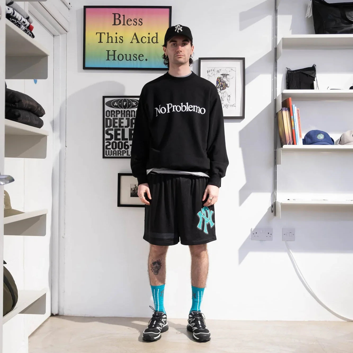 No Problemo Sweatshirt - Black - Never Never