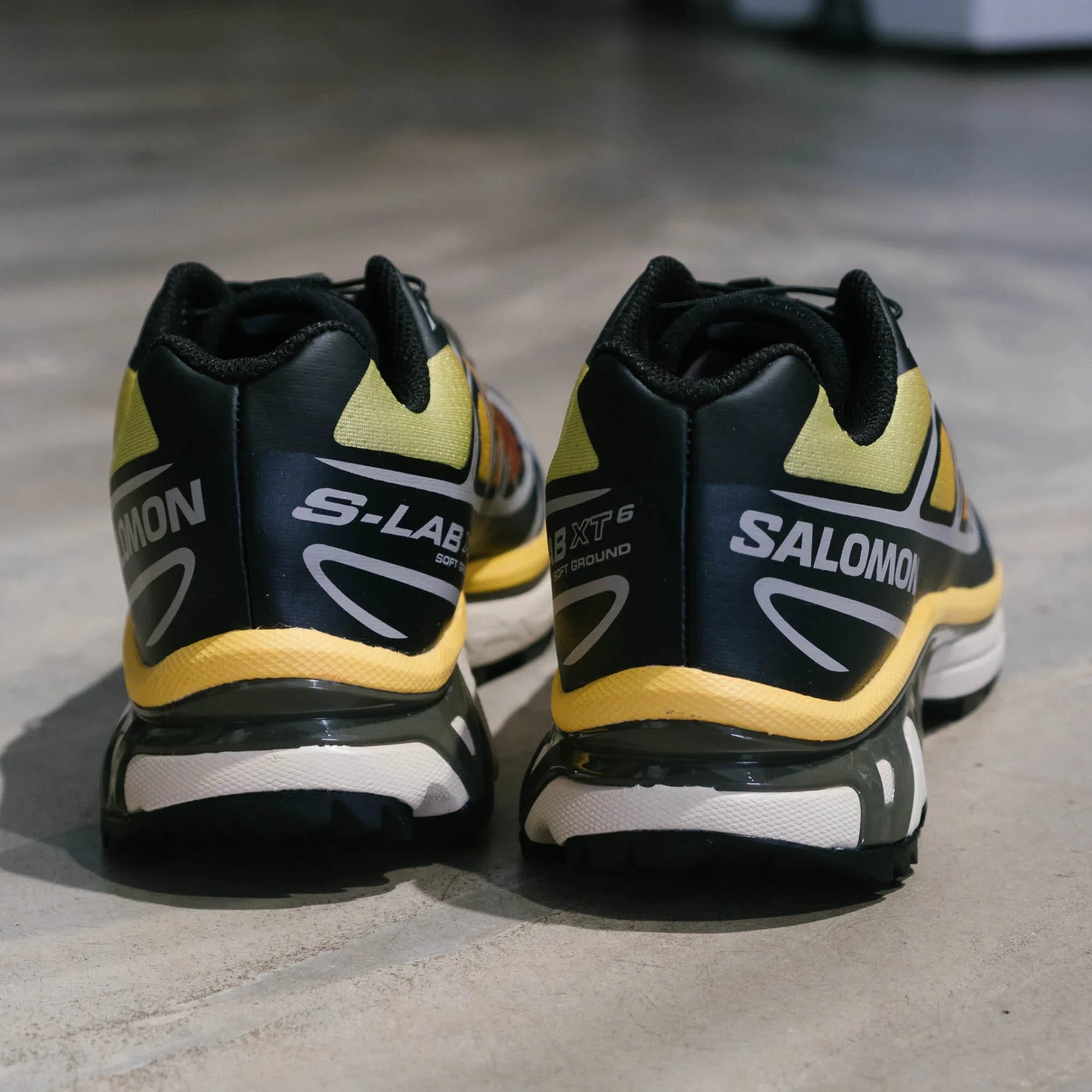 Salomon XT-6 Shoes - Black/Grape Leaf/Beach Ball - Never Never