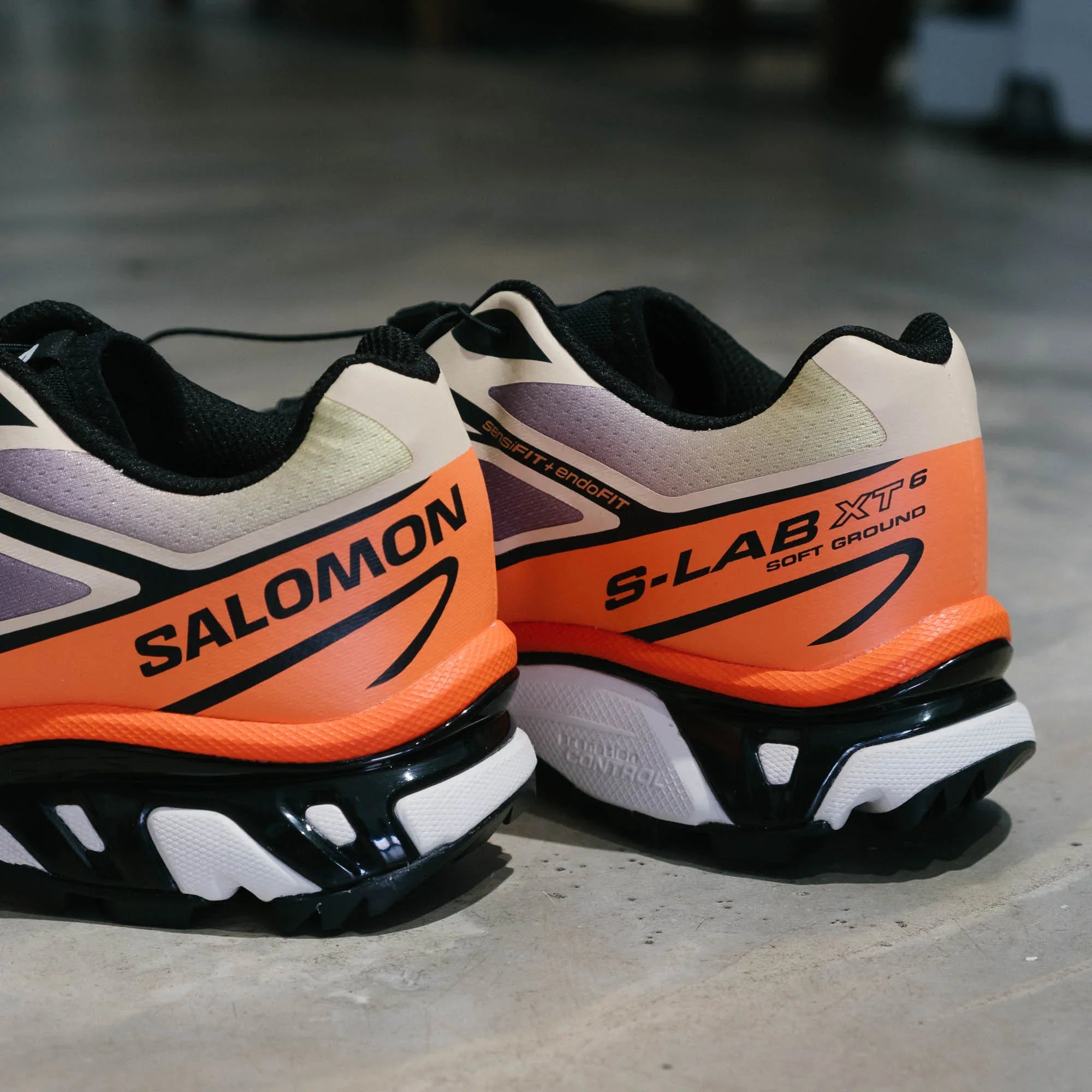Salomon XT-6 Shoes - Black/Almond Cream/Dragon Fire - Never Never