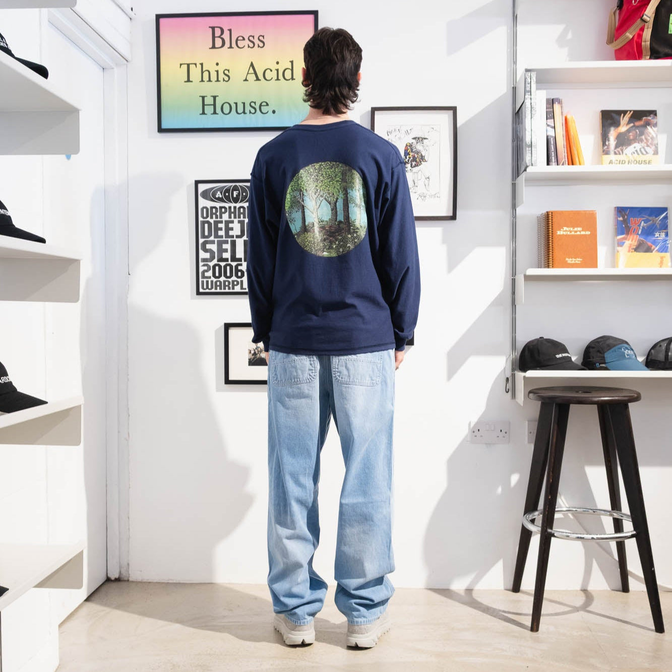 is-ness QV LS Tee - Navy