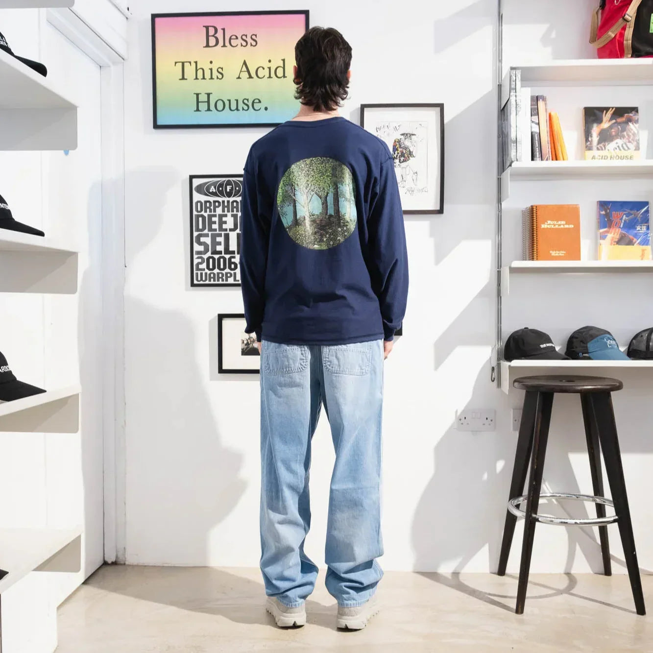 is-ness QV LS Tee - Navy