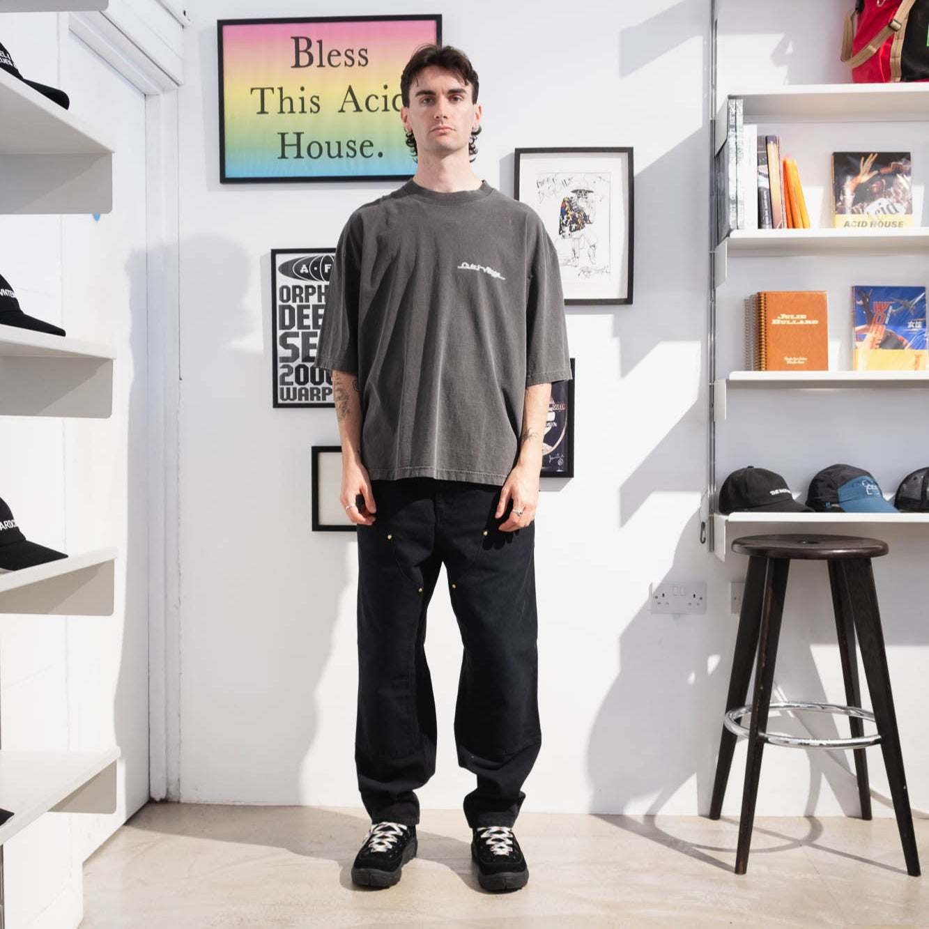 is-ness House QV Tee - Sumi Charcoal
