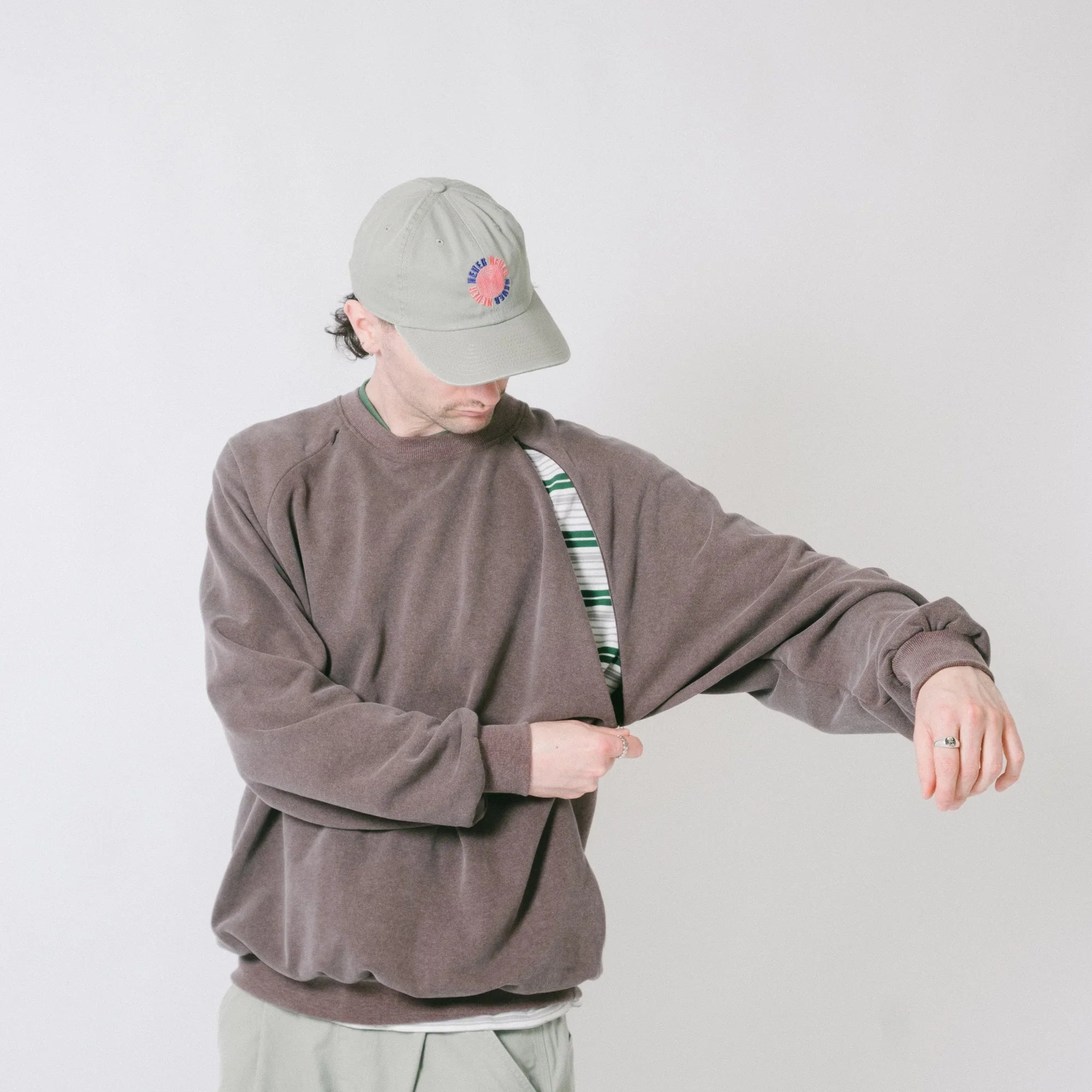 is-ness Ventilated Sweatshirt - Brown