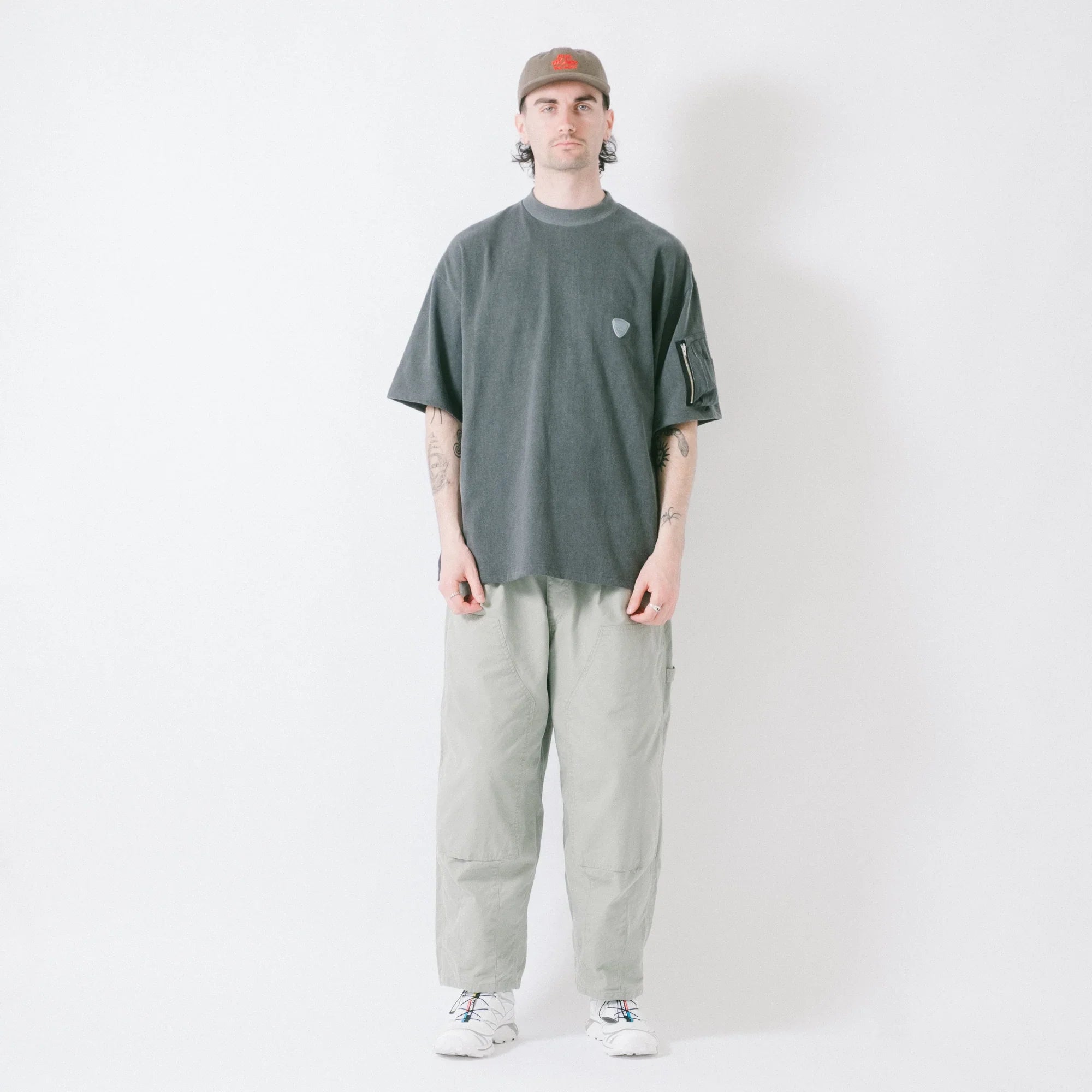 is-ness Arm Pocket Venti T-Shirt - Black