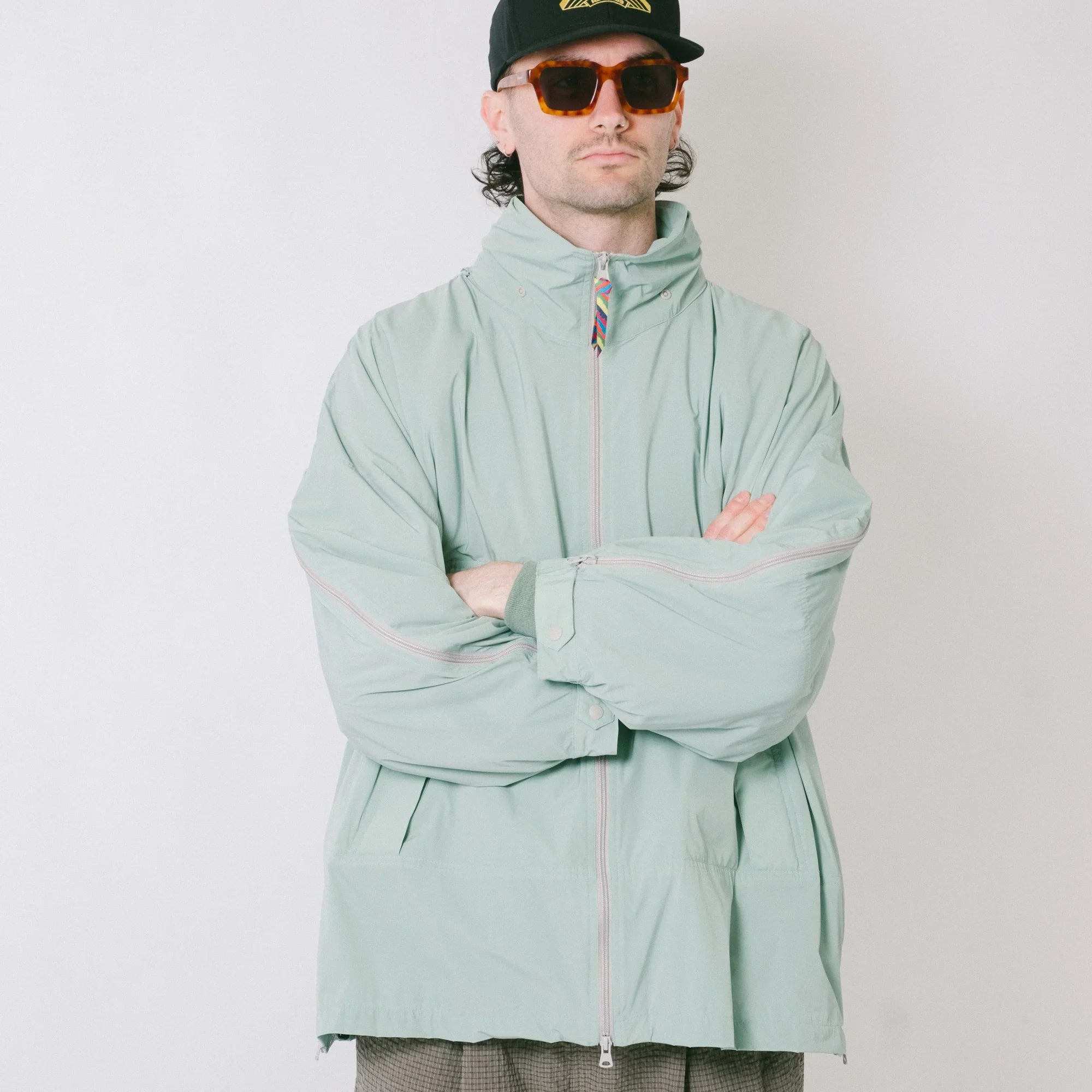 is-ness Technical Ventilation Coat - Mint