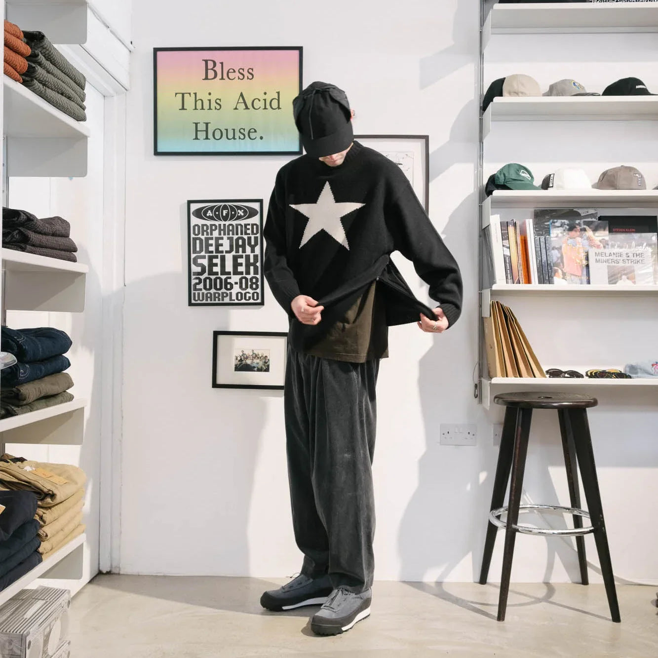 is-ness Doron Ventilation Knit - Black