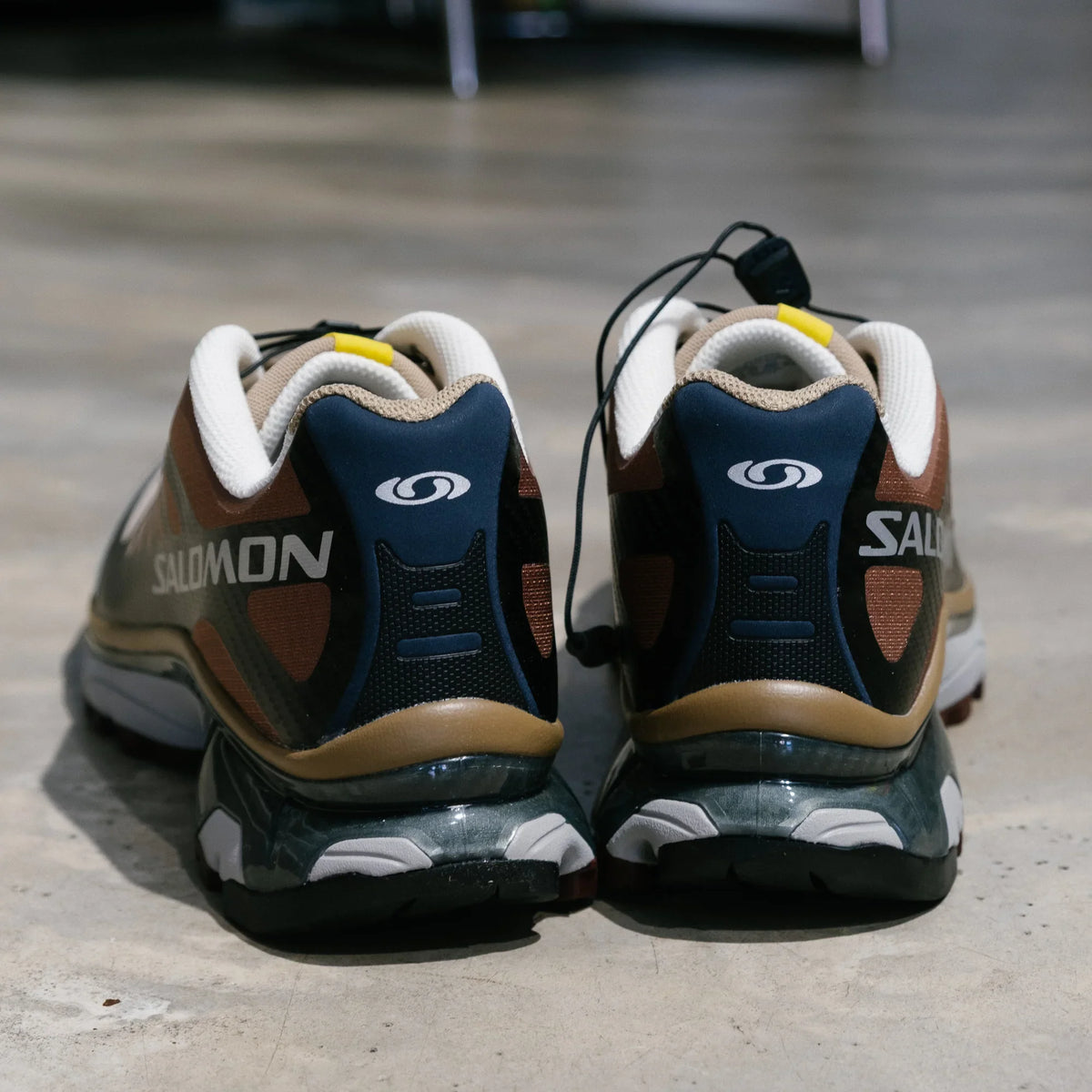 Salomon XT-4 OG Black/Desert Tan/Vanilla