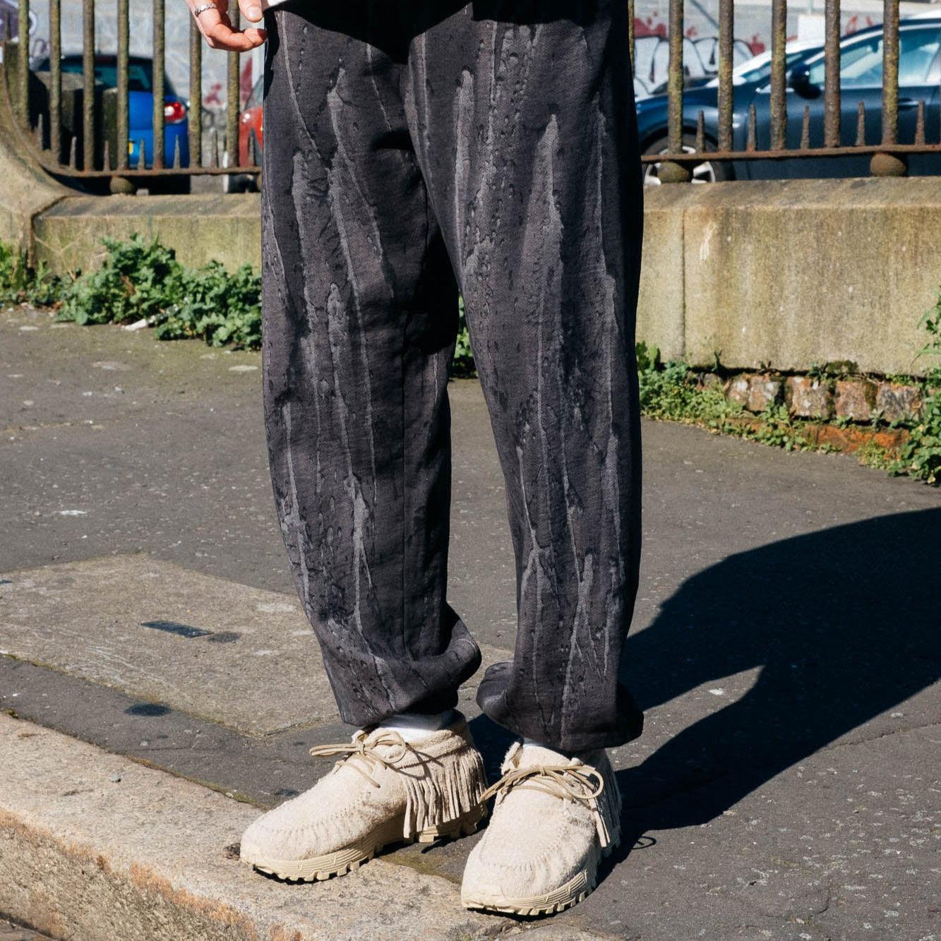 Never Never Concrète Sweatpant - Black - Never Never