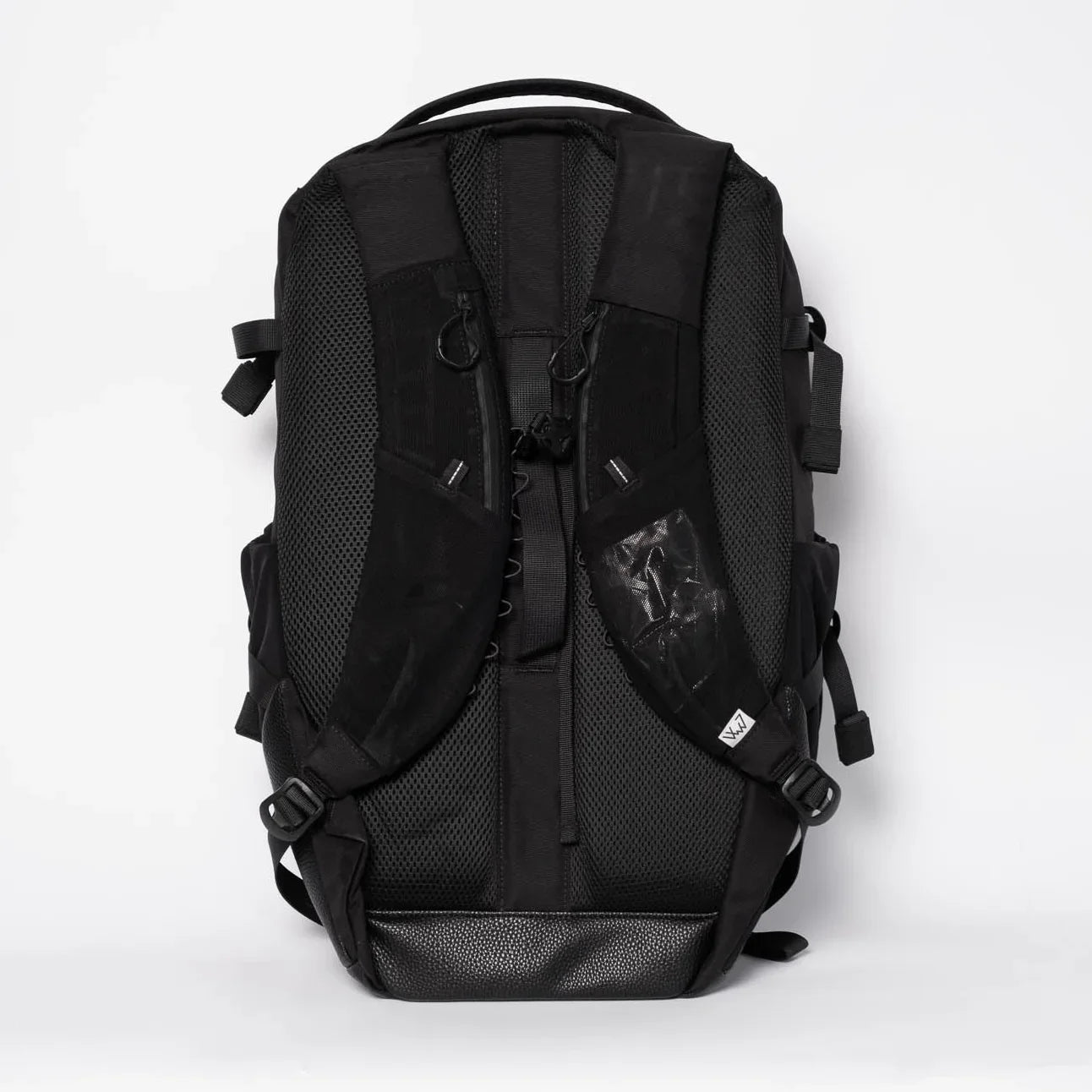 CMF Comfy Outdoor Garment Backpackerz 32 - Black - Never Never