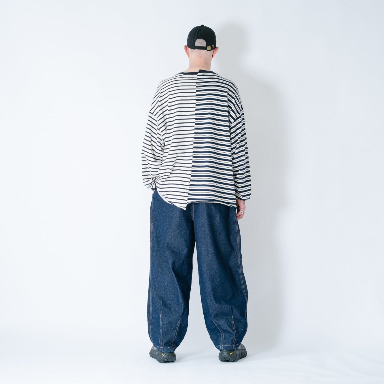 Anglan Unbalanced Stripe Long Sleeve - White/Navy