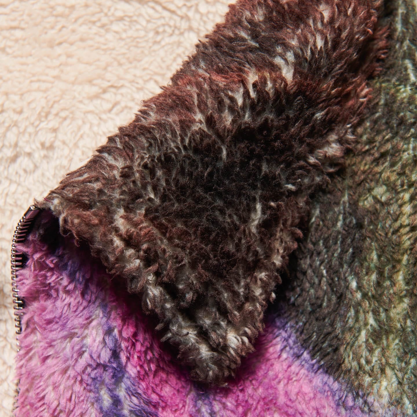 Uniform Experiment Asger Jorn Painting Fleece - (A) Portrait Pigeon