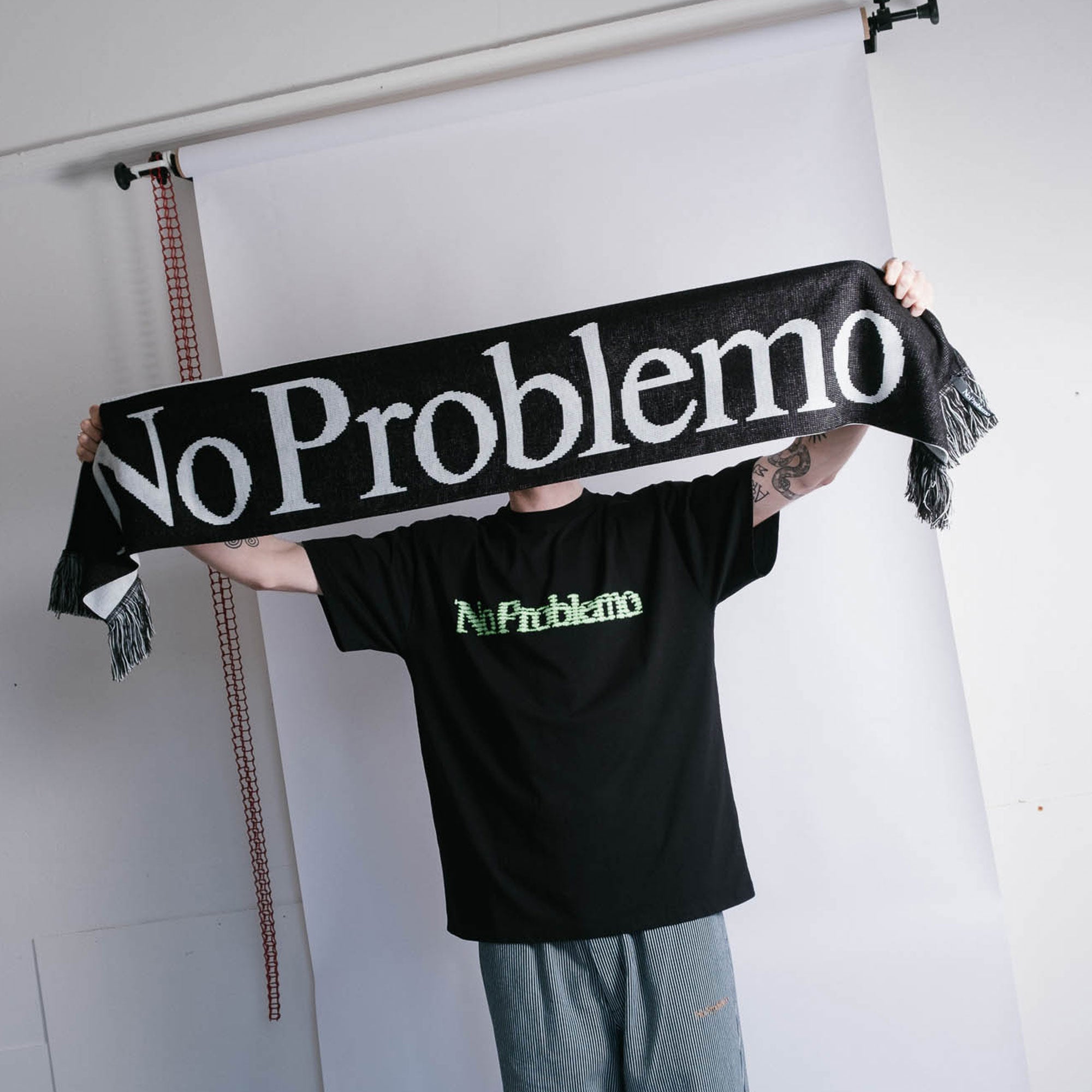 No Problemo Scarf - Black