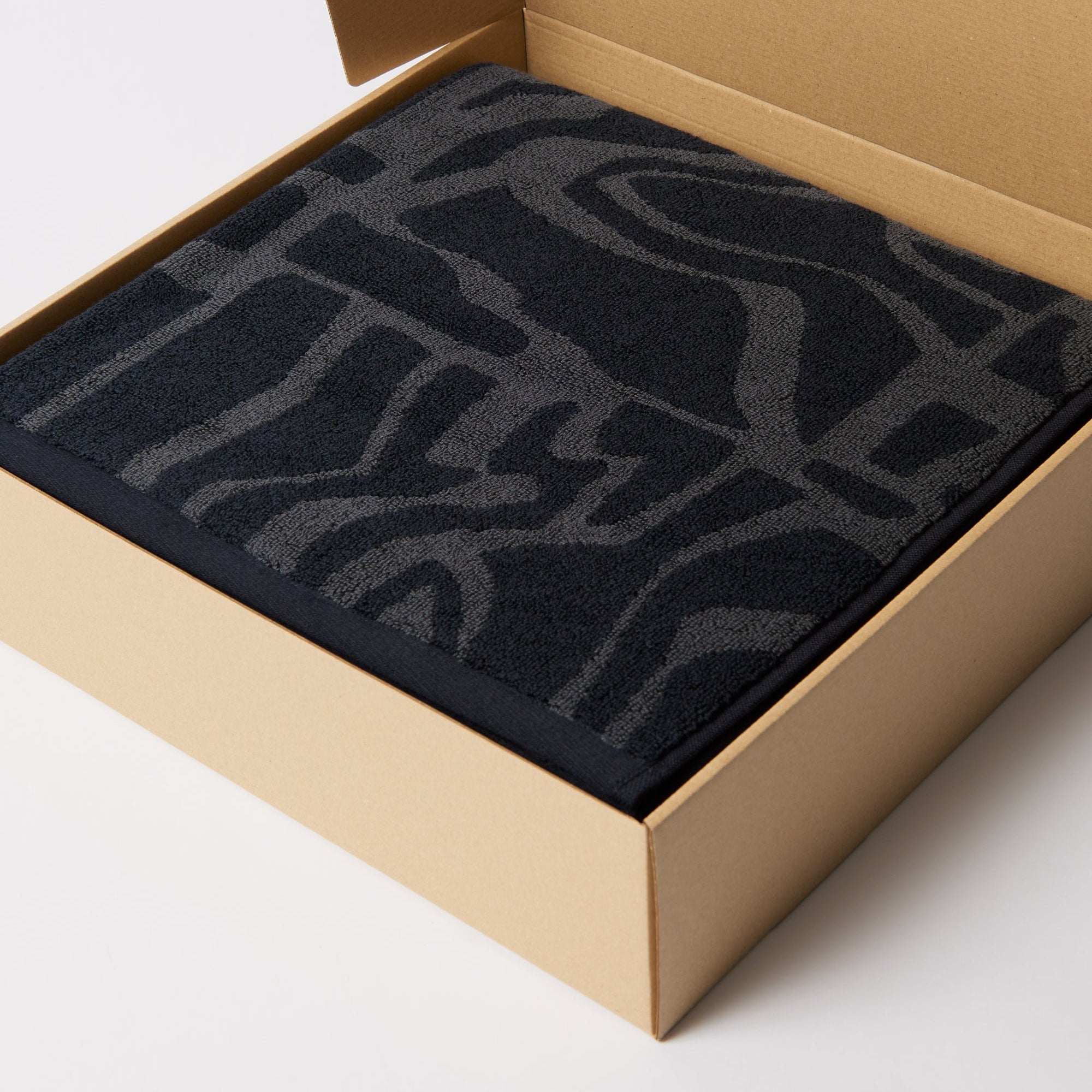 By Parra Broken FTP Bath Towel Set Of 2 - Black