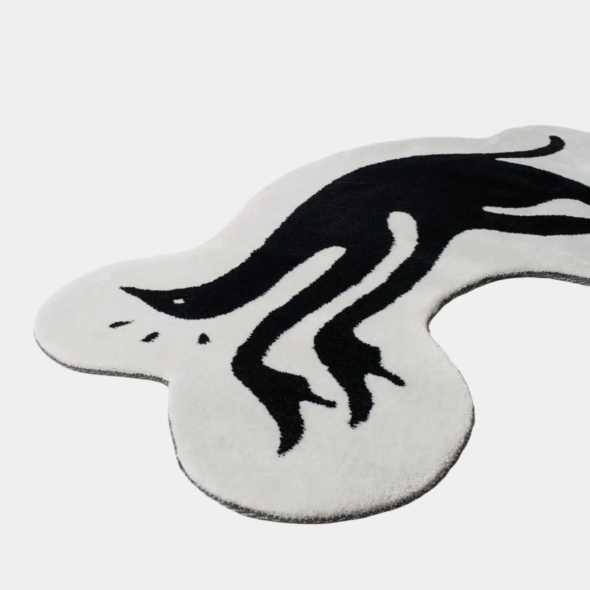 By Parra High Heel Gloves Tufted Rug - White