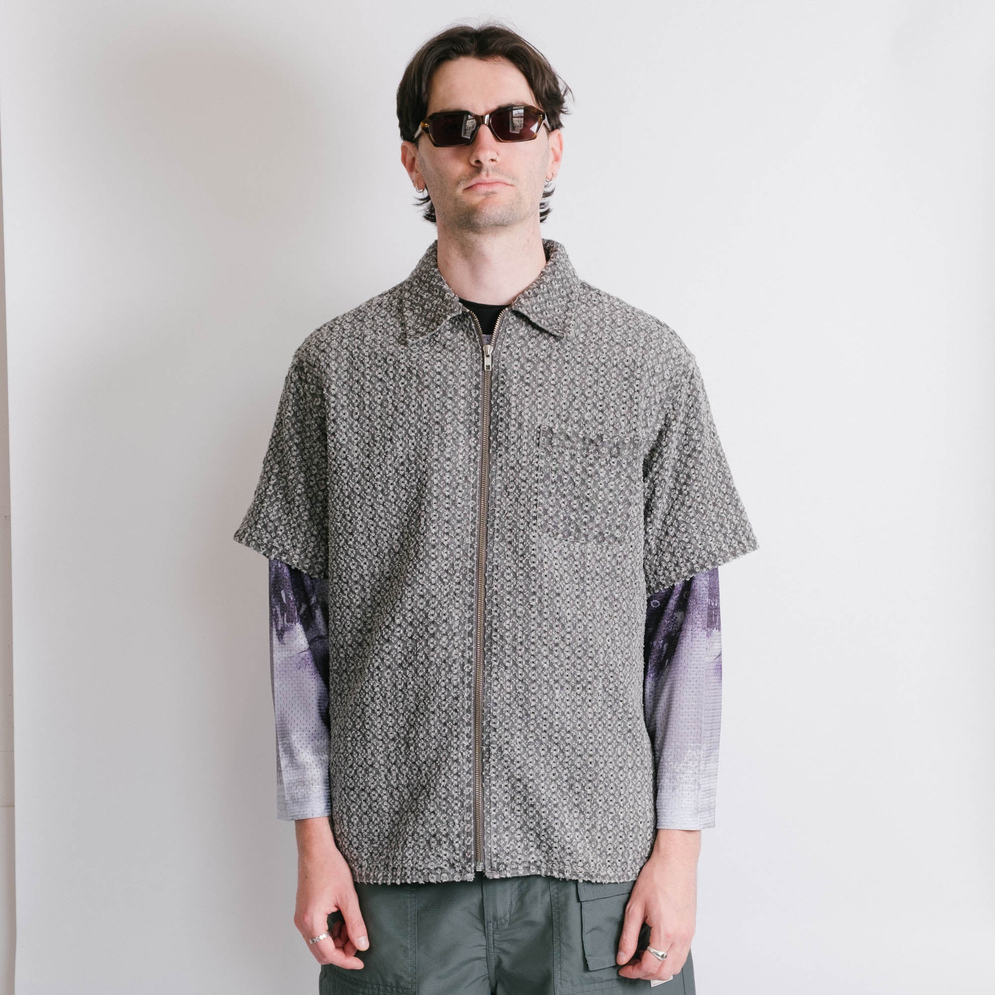thisisneverthat Damaged Denim Zip SS Shirt - Grey