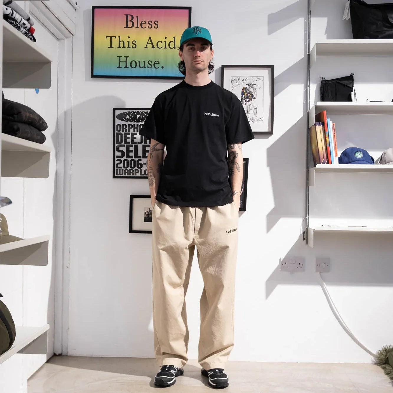 No Problemo Smile Away SS Tee - Black