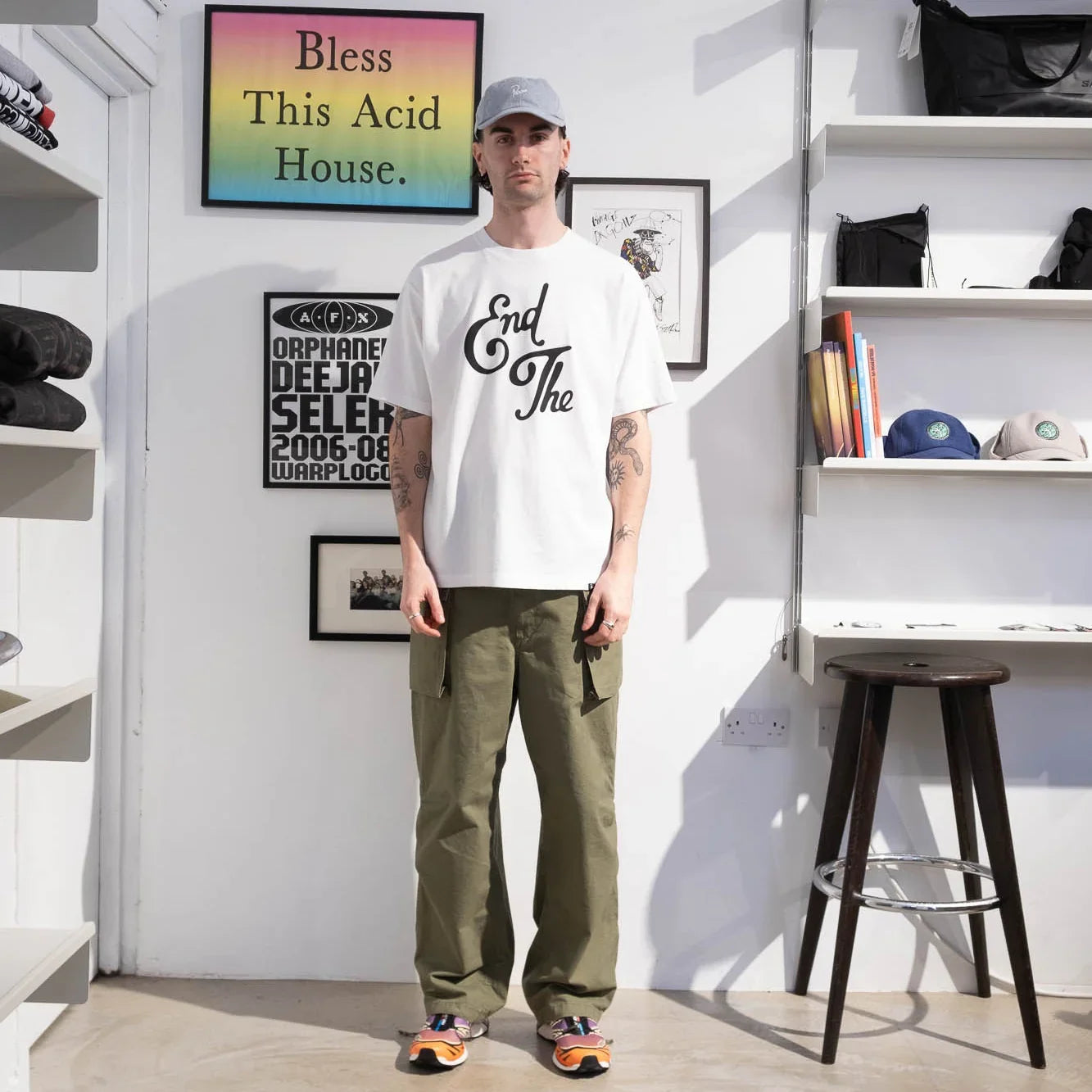 By Parra End The Loungechair T-Shirt - White