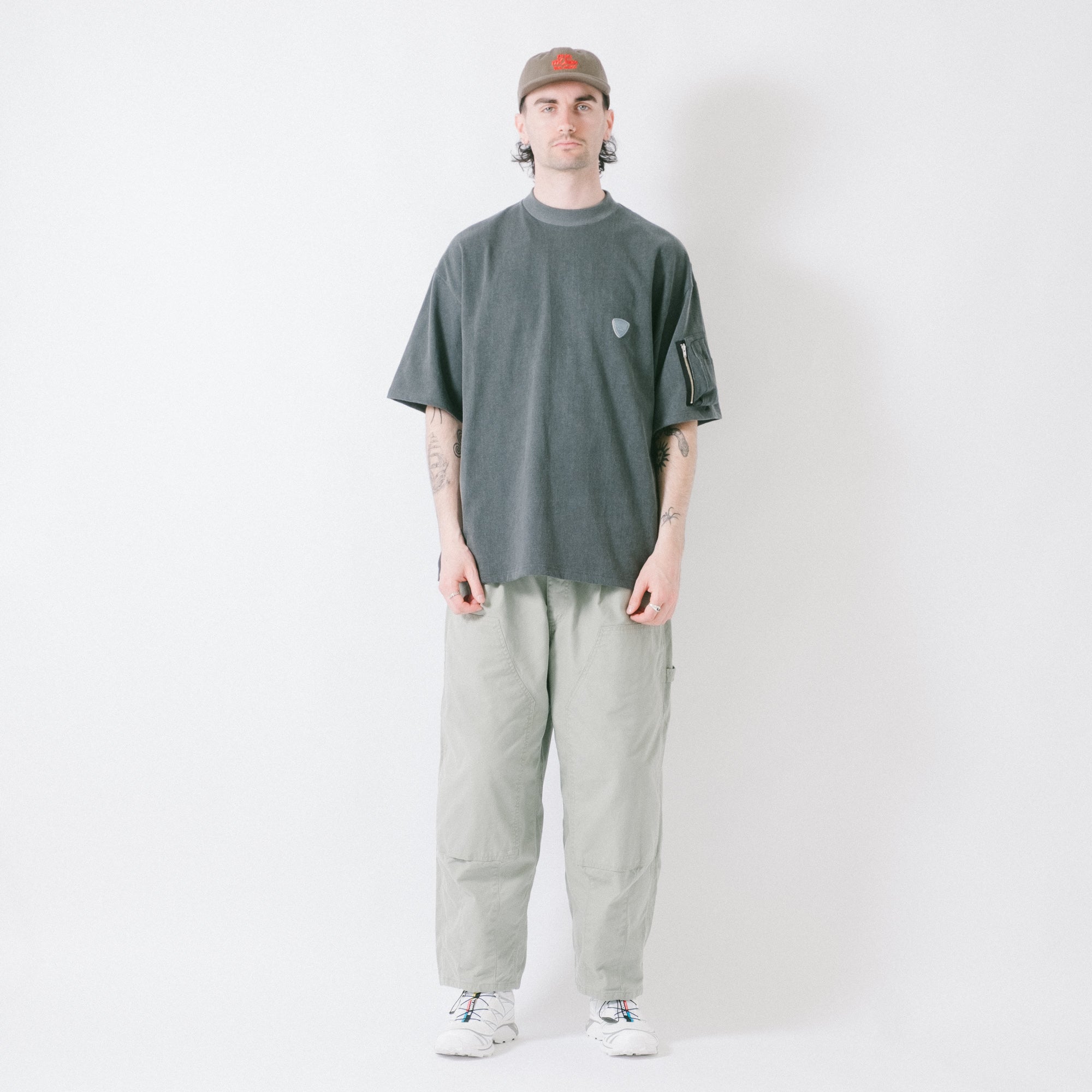 is-ness Arm Pocket Venti T-Shirt - Black