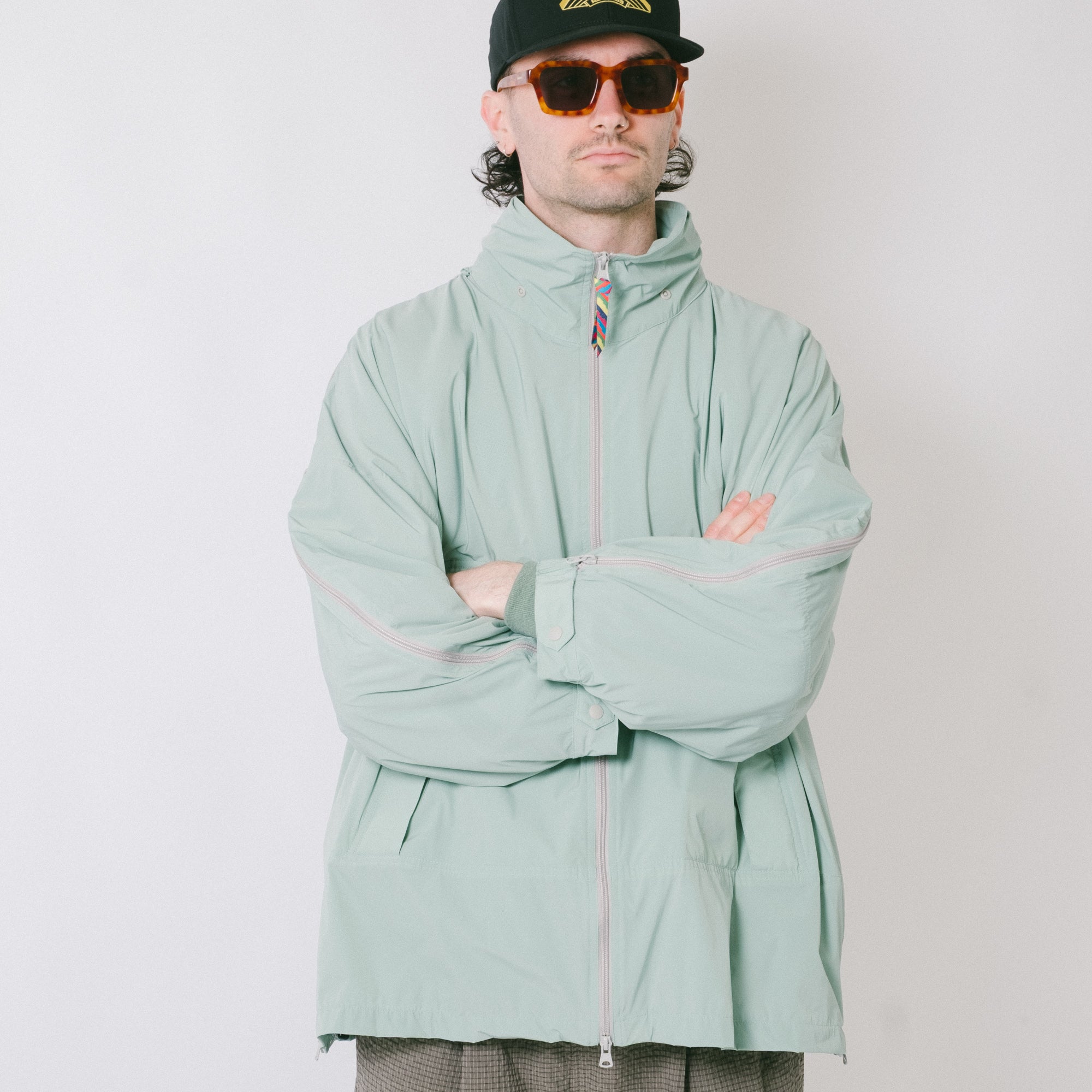 is-ness Technical Ventilation Coat - Mint