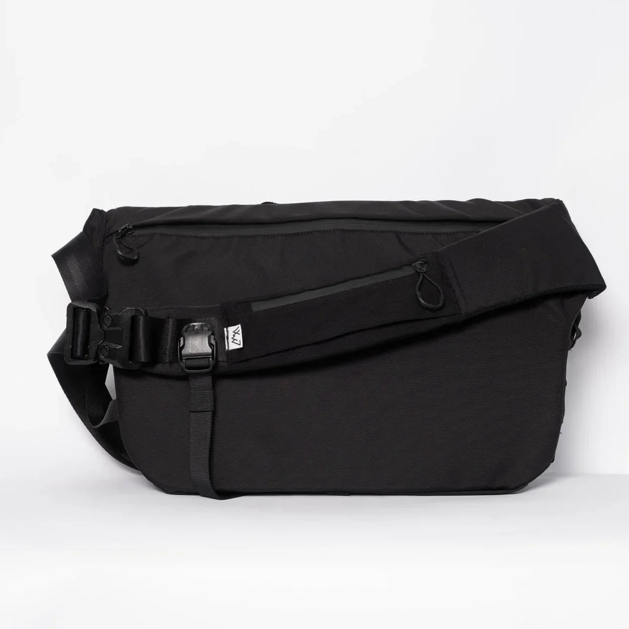CMF Comfy Outdoor Garment CMF Messenger Bag - Black CMF Comfy Outdoor Garment CMF Messenger Bag - Black