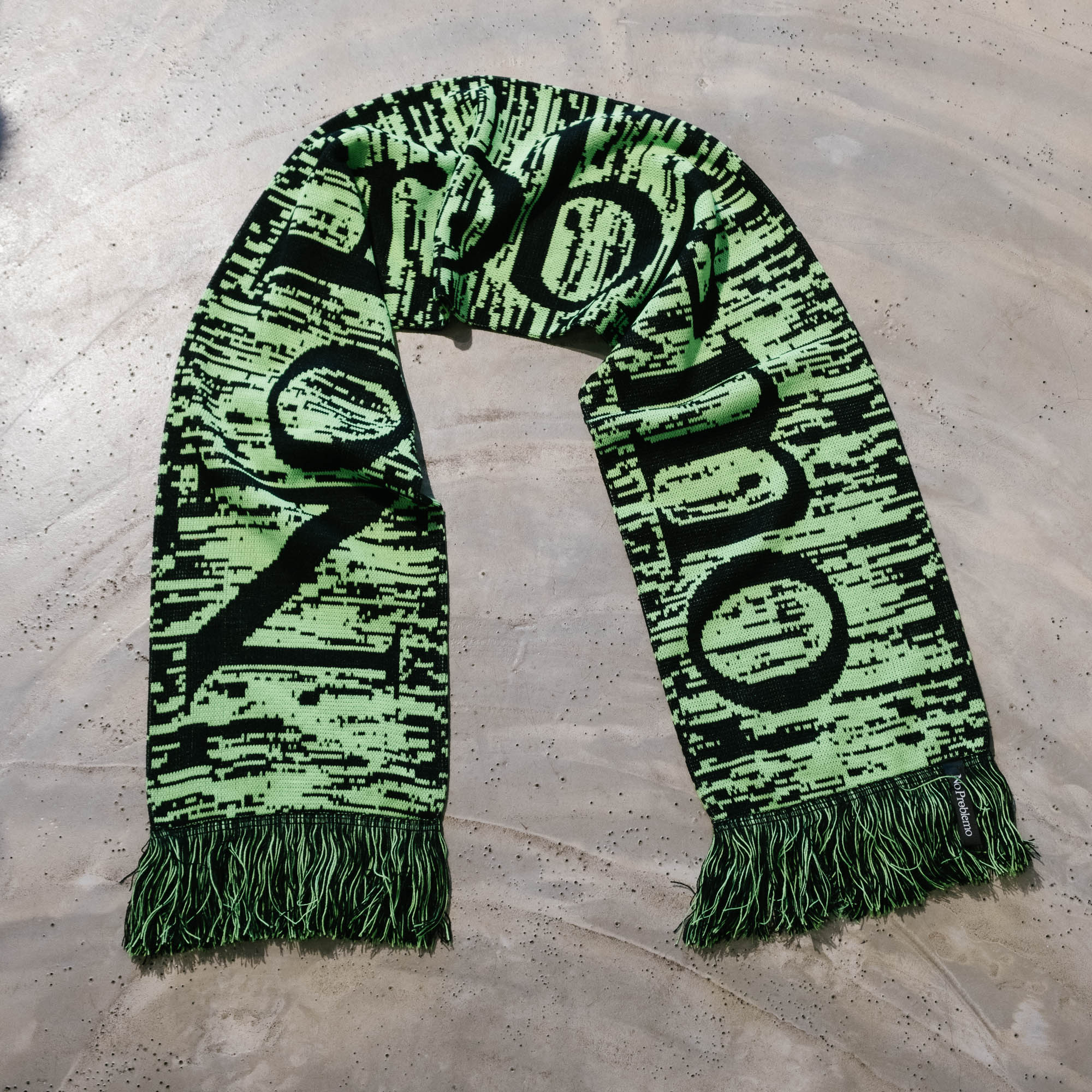 No Problemo Glitch Scarf - Green