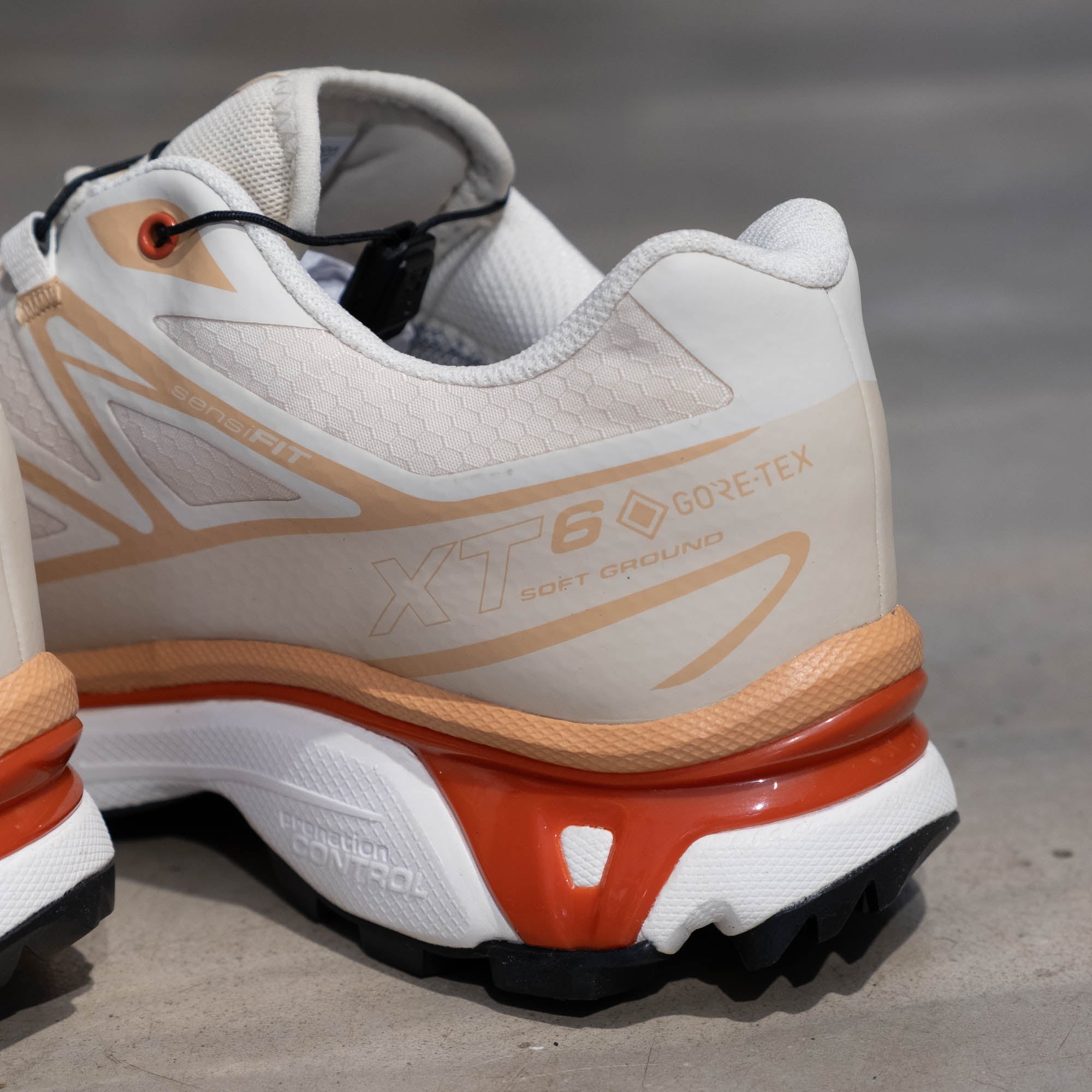 Salomon XT-6 GTX Shoes - Almond Milk/Soft Clay/Burnt Ochre